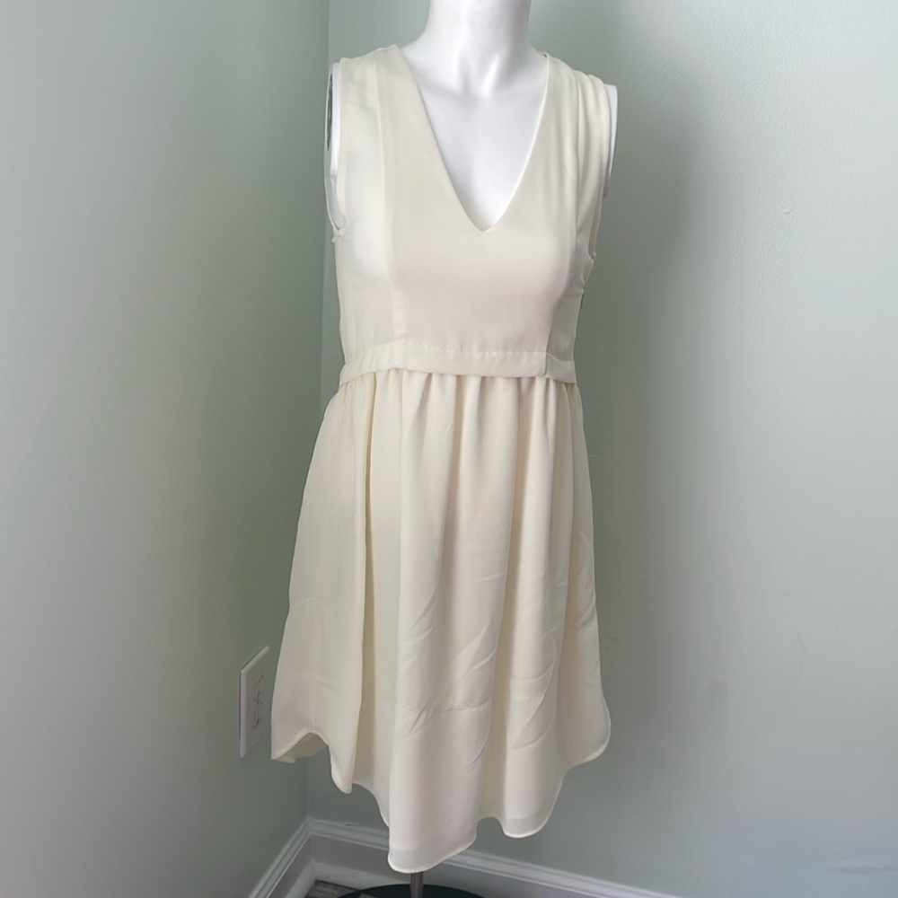 L.RA cream v neck dress size XS